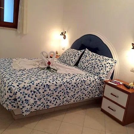 Casetta Anacaprese Nocleg ze śniadaniem 4*