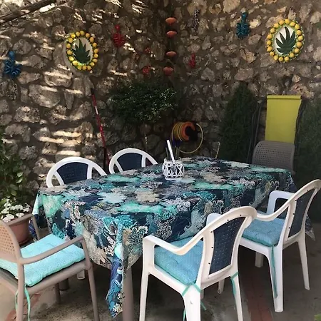 Casetta Anacaprese Couette-café 4*